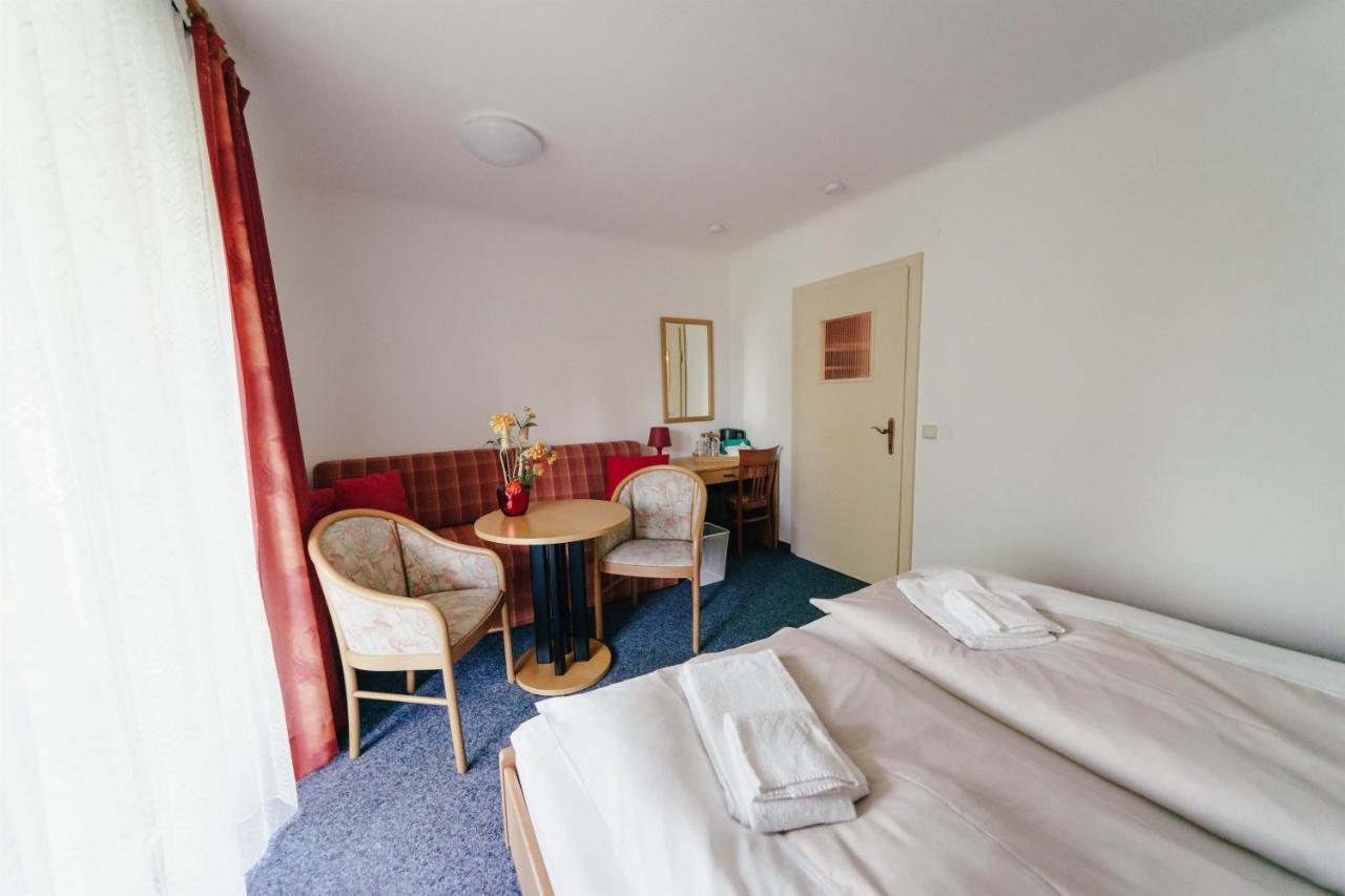 Hotel Gaestehaus Frank Velden am Wörthersee Esterno foto