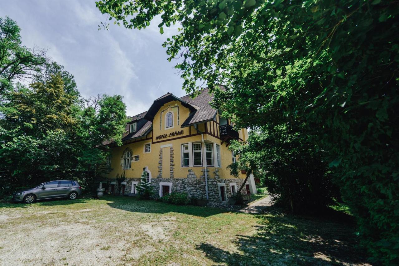 Hotel Gaestehaus Frank Velden am Wörthersee Esterno foto