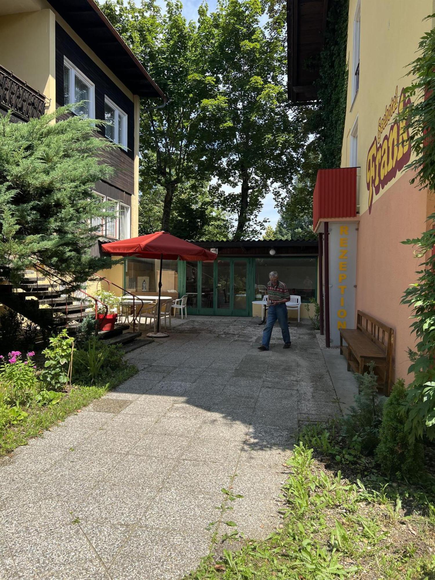 Hotel Gaestehaus Frank Velden am Wörthersee Esterno foto
