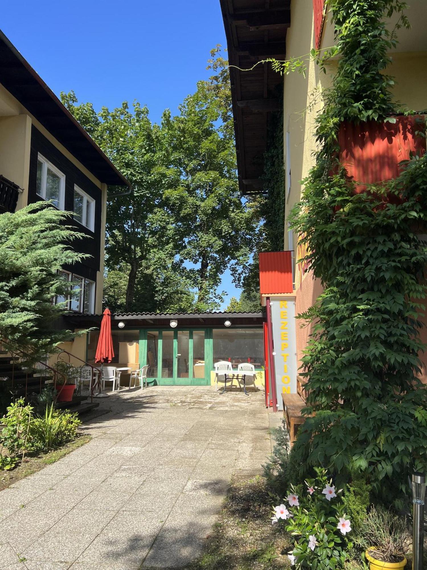 Hotel Gaestehaus Frank Velden am Wörthersee Esterno foto